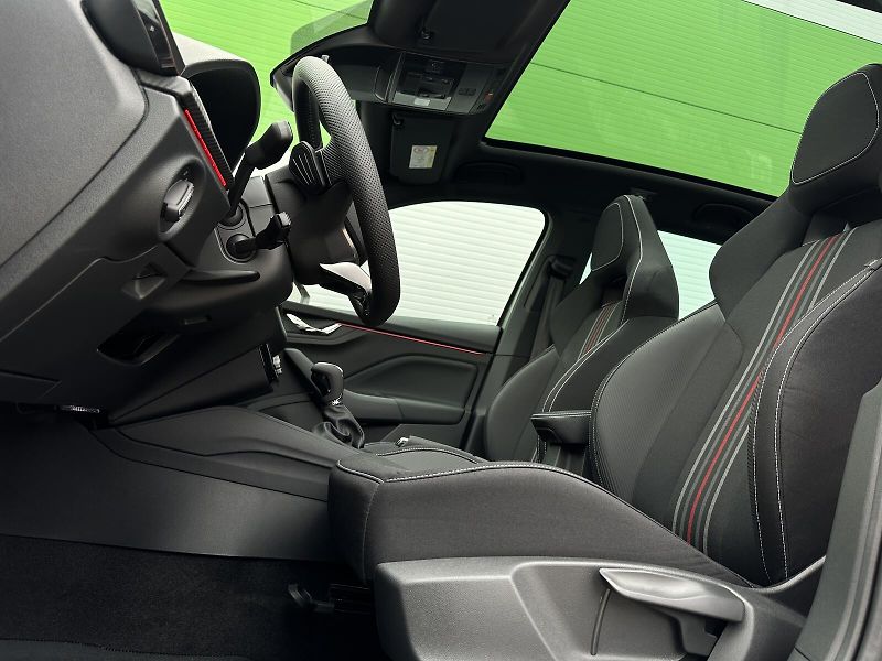 Škoda Kamiq 1.0TSi DSG Monte Carlo 116PS M - fotka 9 z 38
