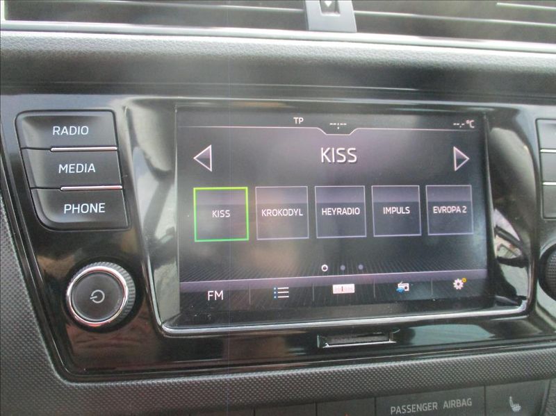 Škoda Fabia 1,0 TSI, klima,servis,DPH,CZ, - fotka 20 z 38