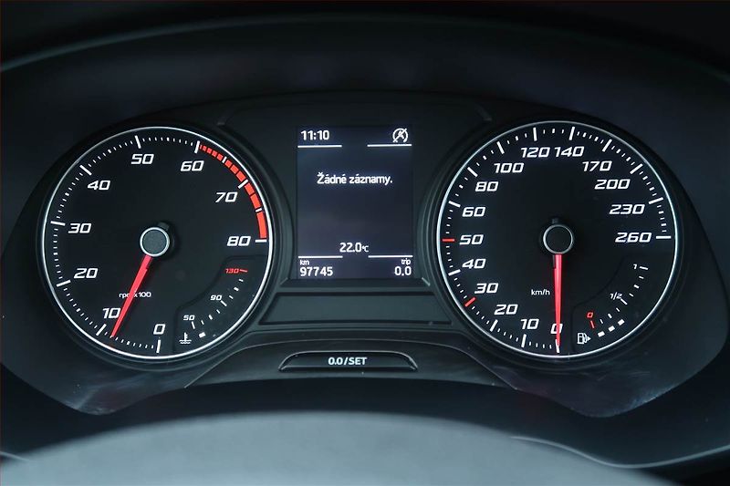 Seat Leon (2017) 1.4 TSI, Kůže, Tempomat - fotka 11 z 23
