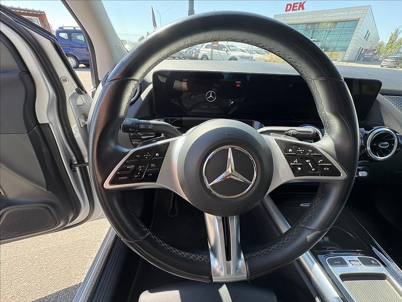Mercedes-Benz Třídy B 2,0 200d 110kW Led,Kůže,Kamera - fotka 7 z 39