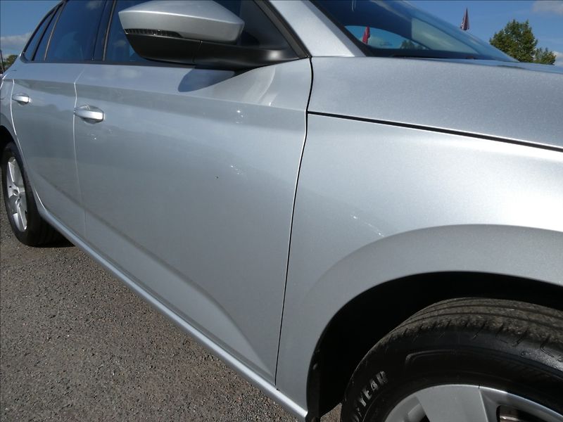 Škoda Scala 1,0 TSi 70kW serviska, DPH, ČR - fotka 14 z 41