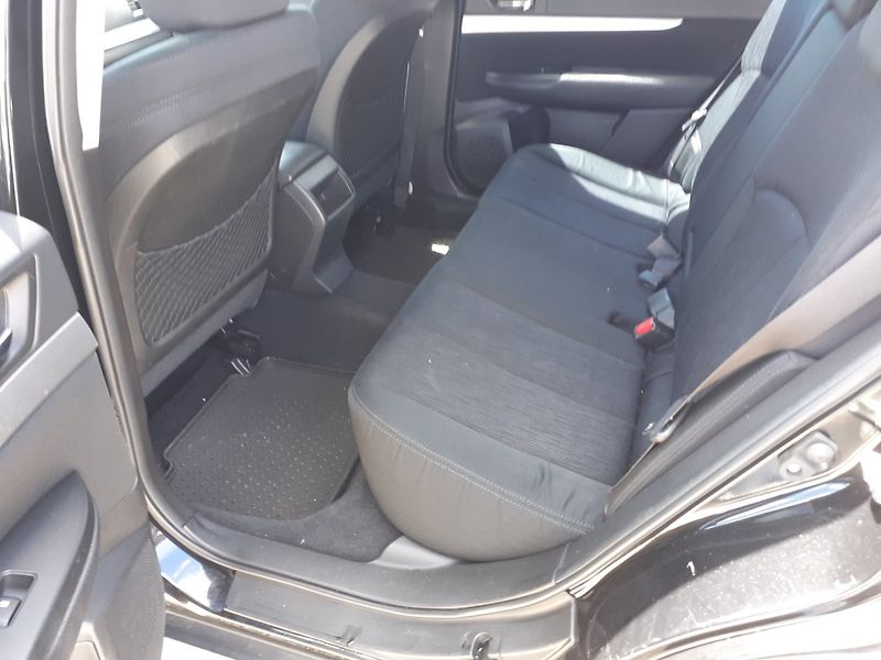 Subaru Outback (2013) 2.0 D 4x4 110 Kw - fotka 18 z 34