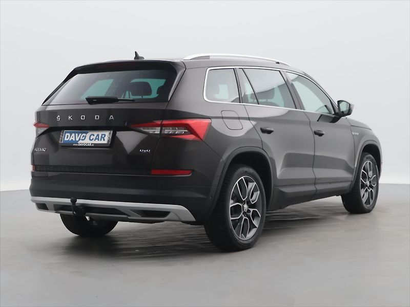 Škoda Kodiaq Scout 2,0 TSI 140kW DSG 4x4 CZ - fotka 7 z 38