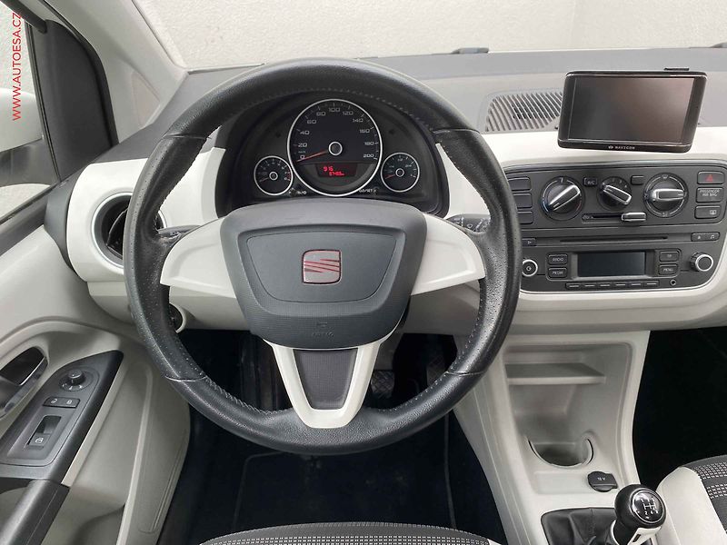Seat Mii (2013) 1.0 MPi, Style, +kola - fotka 11 z 15
