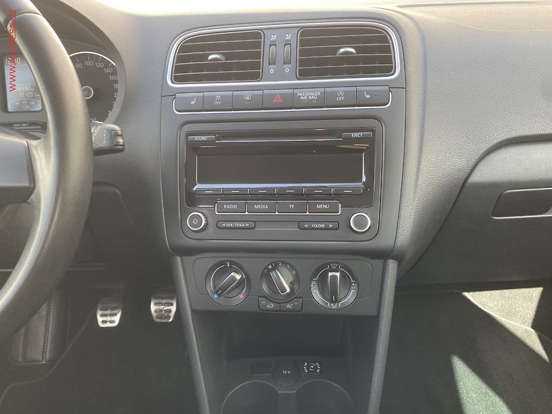 Volkswagen Polo (2012) 1.2 TSi, Style, +kola - fotka 12 z 17