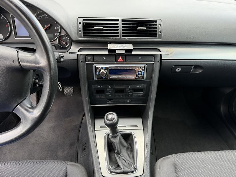 Audi A4 1.9 TDI - fotka 16 z 21