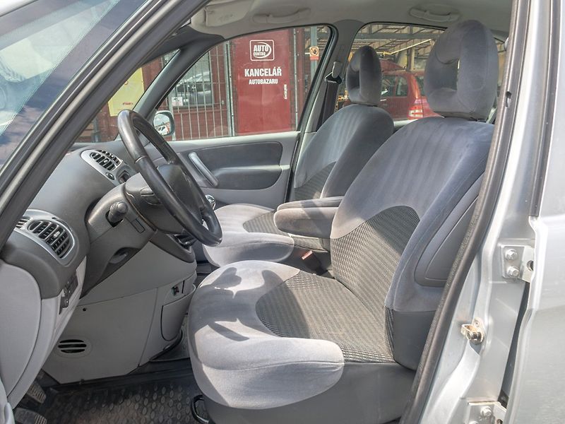 Citroën Xsara Picasso (2009) 1.6i 16V 80KW – TAŽNÝ - fotka 14 z 33