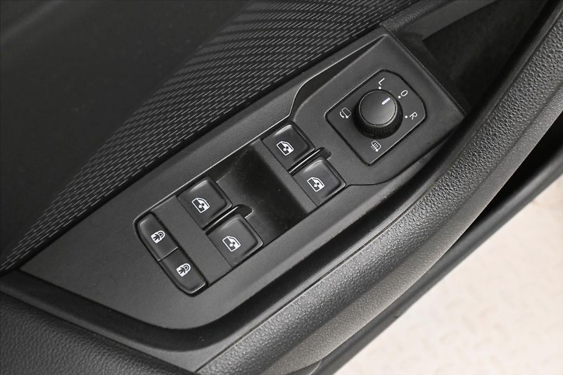 Škoda Octavia 2,0 TDI 110 kW DSG Style Záruk - fotka 26 z 33