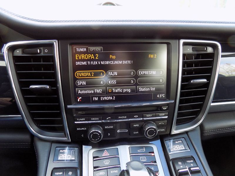 Porsche Panamera (2013) 4S/Facelift/4x4/NAVI/ - fotka 34 z 43