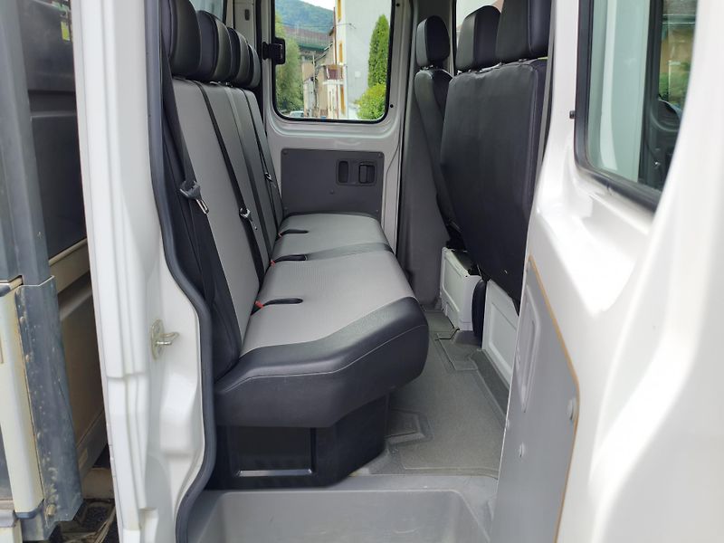 Volkswagen Crafter (2016) 2,0 TDI 80Kw 7 míst - fotka 16 z 30