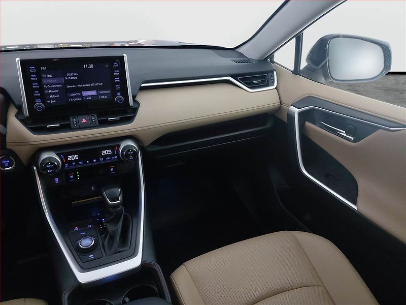 Toyota RAV4 (2022) 2.5 Hybrid - fotka 8 z 20