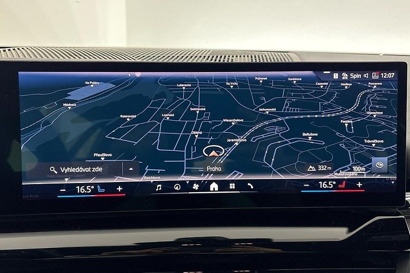 BMW Řada 5 540d xDrive Touring - fotka 10 z 24