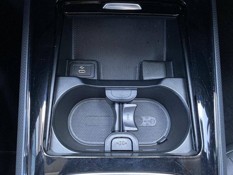 Mercedes-Benz GLA GLA 220 4M Advanced - fotka 24 z 28