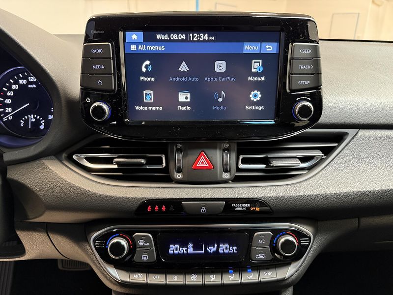 Hyundai i30 1.5 T-GDI Mild Hyb Family Smar - fotka 7 z 13
