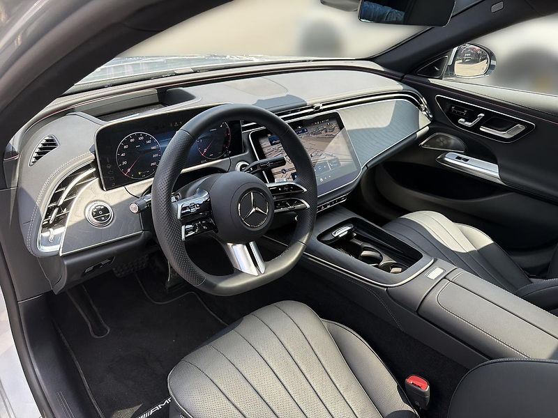 Mercedes-Benz Třídy E E 220d 4M, 1 majitel - fotka 9 z 16