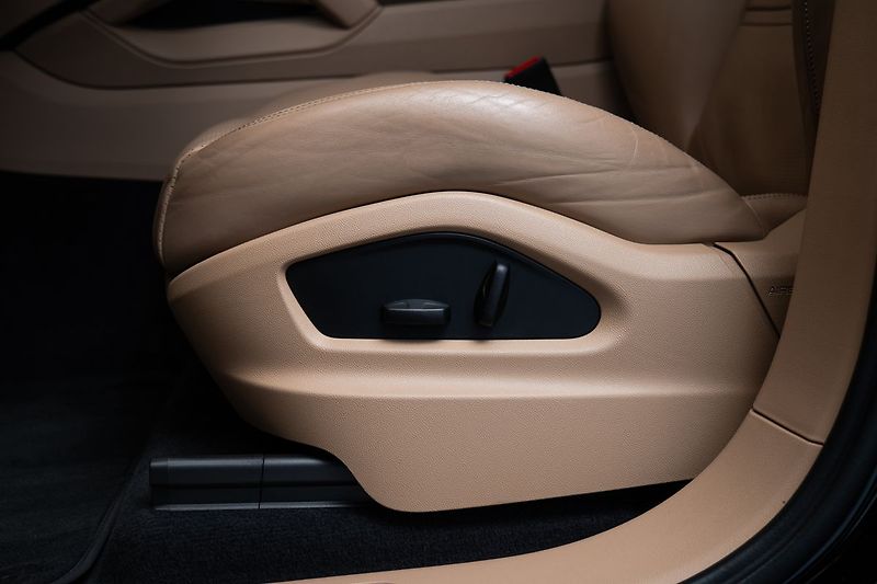 Porsche Cayenne Platinum Edition/Záruka/Bose - fotka 9 z 27