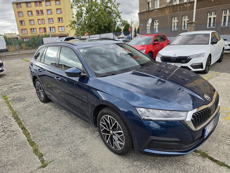 Škoda Octavia (2023)  Combi Ambition 1,5 TSI 110 kW - fotka 7 z 23