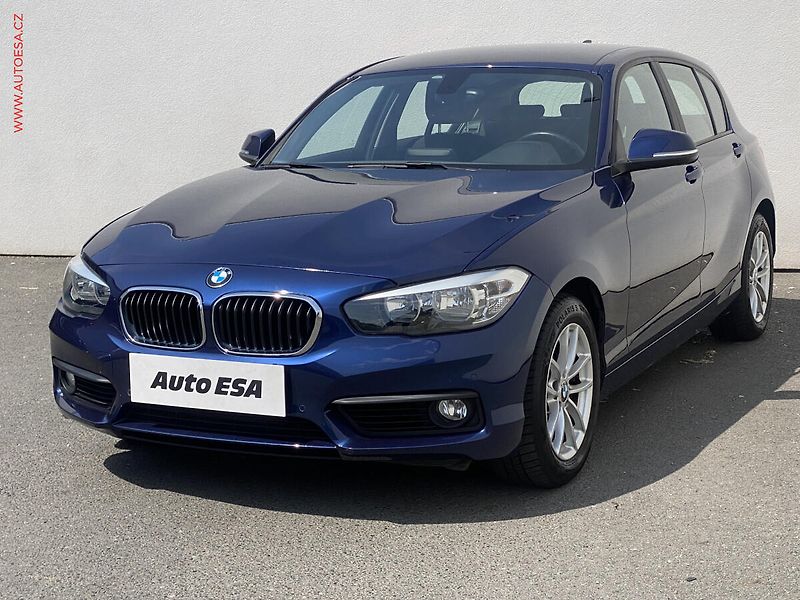 BMW Řada 1 (2018) 2.0d 118d, AT, navi, AC - fotka 3 z 16