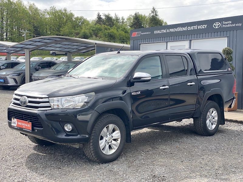 Toyota Hilux 2.4D, Webasto, automat, tažné - fotka 3 z 11