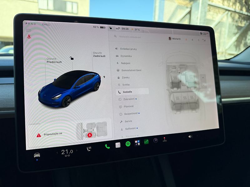 Tesla Model 3 Long Range AWD REZERVACE - fotka 23 z 41