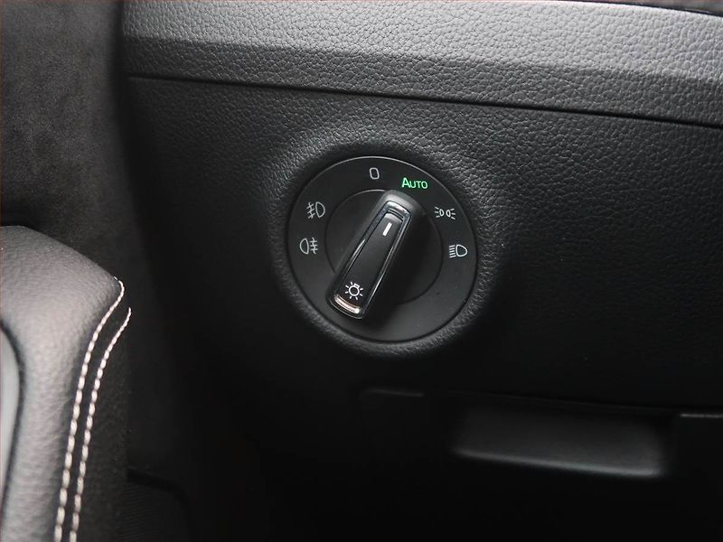 Škoda Superb (2020) Sportline 1.5 TSI - fotka 18 z 28