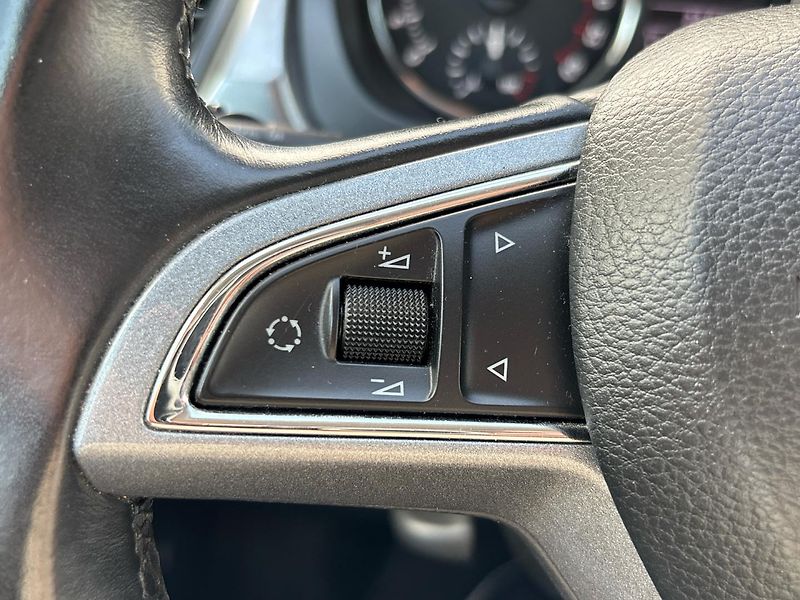 Škoda Rapid AMBITION DSG - fotka 24 z 25