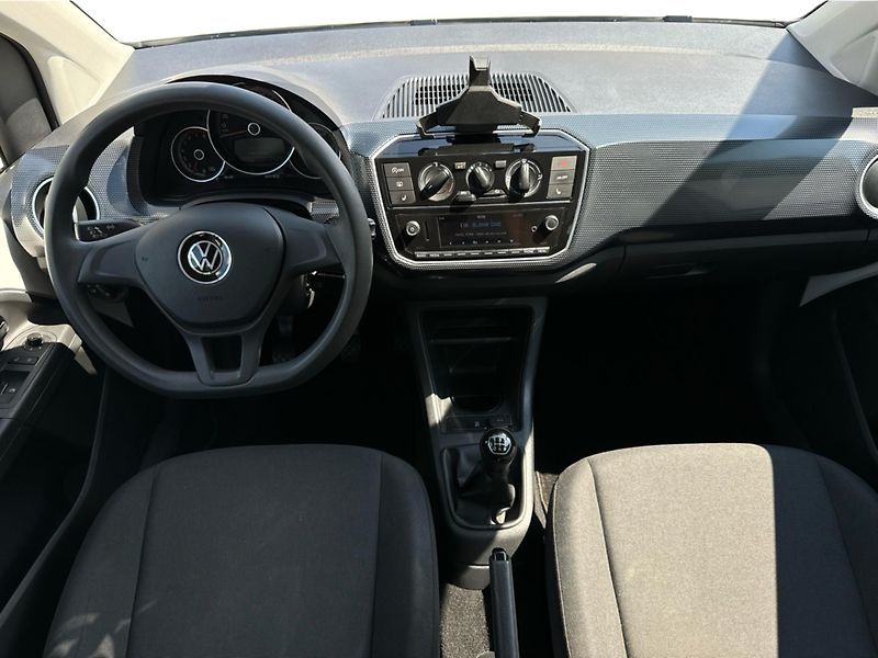 Volkswagen up! 1,0 48kw - fotka 10 z 12