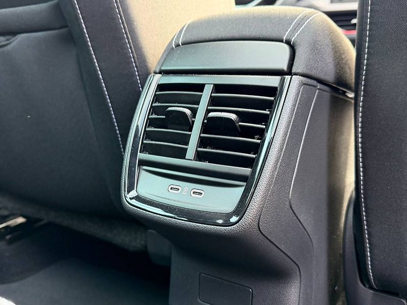 Škoda Scala Monte Carlo 1,0 TSI 85 kW 6° M - fotka 15 z 41