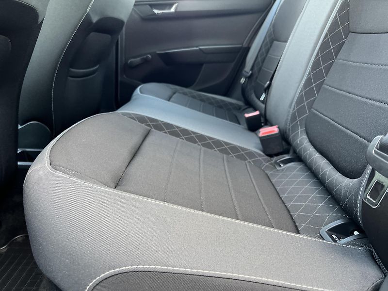 Škoda Fabia 1.0MPi 44kw TEMPOMAT KLIMA - fotka 20 z 36