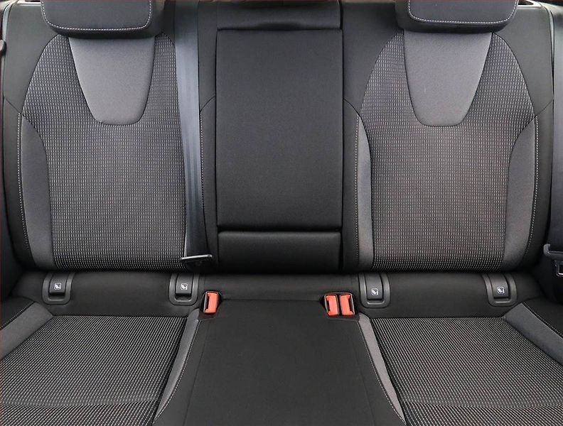 Škoda Octavia (2023) Ambition 2.0 TDI, ČR,1.maj - fotka 10 z 24