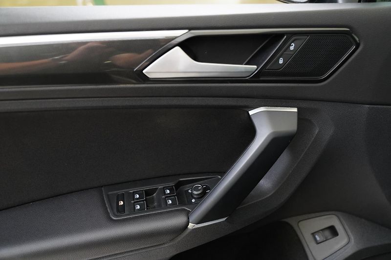 Volkswagen Tiguan - fotka 12 z 26