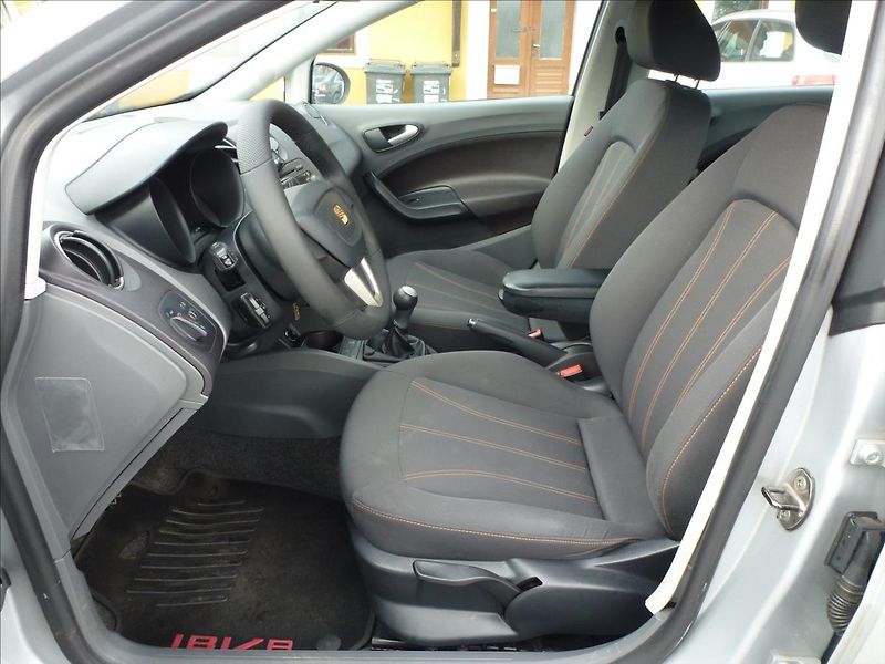 Seat Ibiza 1,2 TDI 3,4-3,9 l/100km  EcoMo - fotka 16 z 48