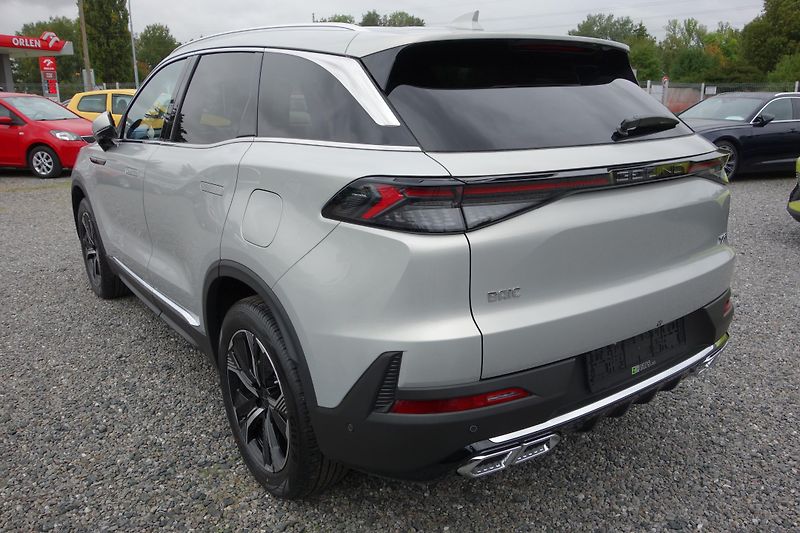 BAIC X75 1.5T 138kW AT NOVÉ/ZÁRUKA 5let - fotka 7 z 26