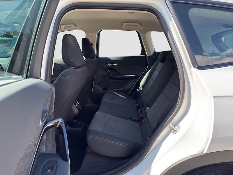 BMW X1 sDrive18d - fotka 15 z 20