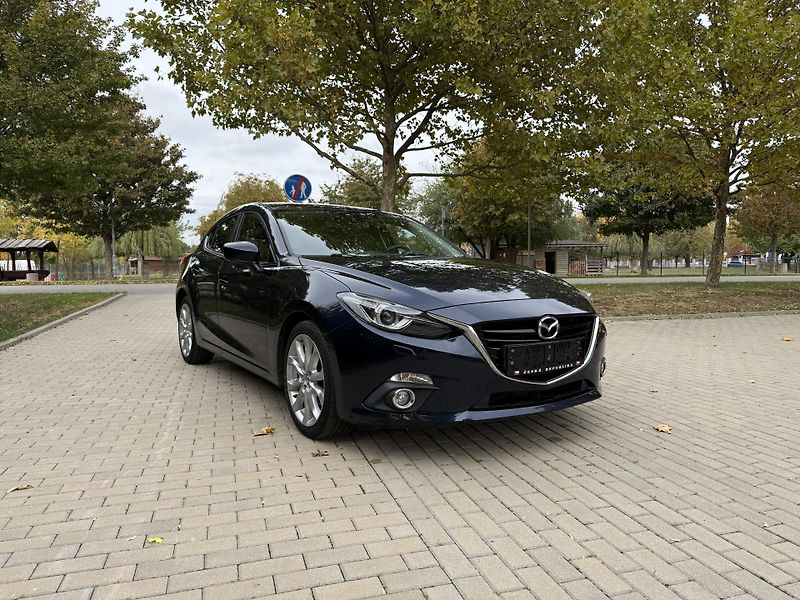 Mazda 3 2.0 Urban Limited - fotka 16 z 34