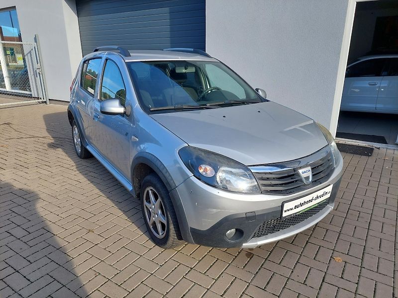 Dacia Sandero (2011) Stepway 1.5dCi 66kW - fotka 3 z 14
