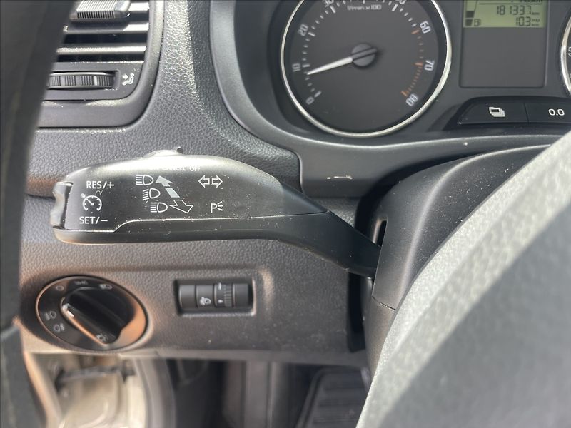 Škoda Roomster 1,2 TSi 63kw Ambiente Klima ES - fotka 16 z 27