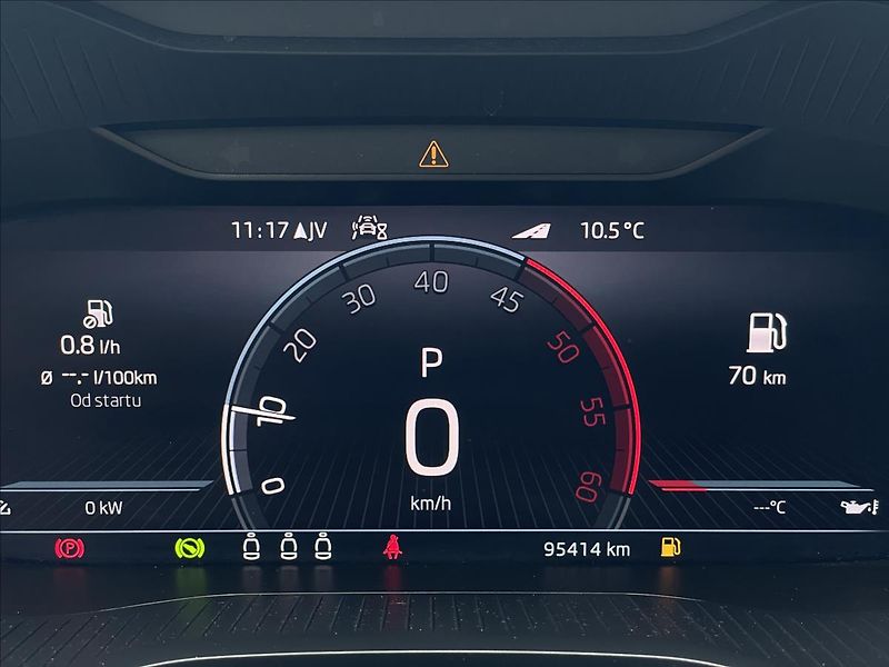 Škoda Karoq 2,0 TDI 4x4 DSG Style Plus LED - fotka 10 z 24