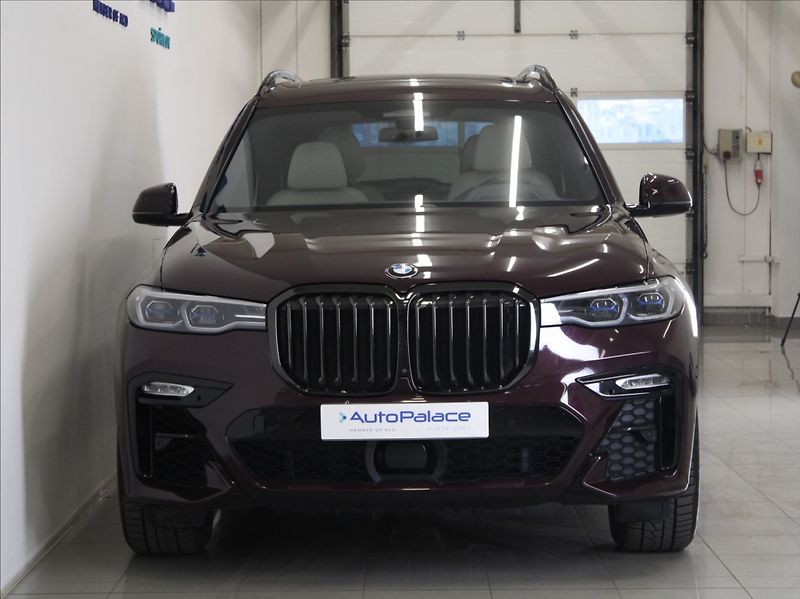 BMW X7 3,0 40xD M-paket B&W 6-míst ČR - fotka 2 z 51