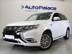 Mitsubishi Outlander 2,4 PHEV 165kW Instyle 1.maj.Č - fotografie inzerátu