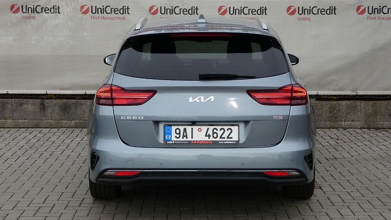 Kia Ceed 1.5 T-GDI 118kW SPIN - fotka 4 z 21