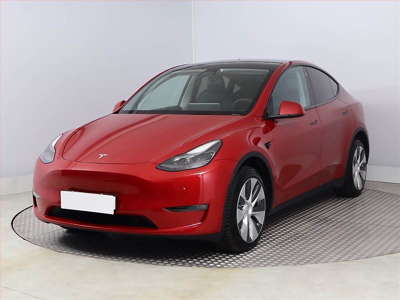 Tesla Model Y (2022) Long Range AWD 79kWh, SoH 94% - fotka 2 z 23