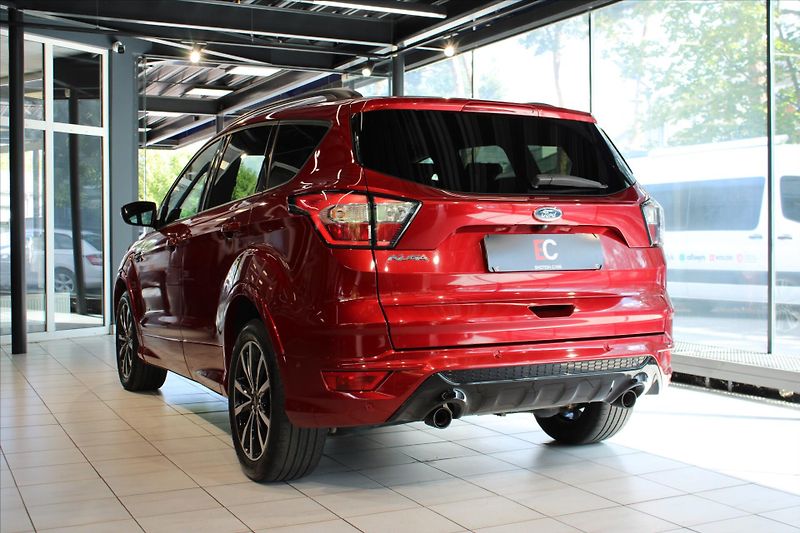 Ford Kuga TDCi AWD ST-Line - fotka 4 z 31