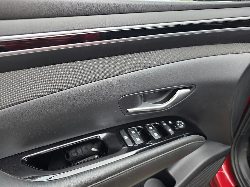 Hyundai Tucson 1.6-1.MAJITEL-DPH-V ZÁRUCE - fotka 13 z 22