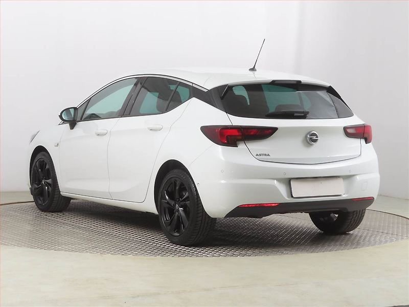 Opel Astra (2020) 1.2 Turbo, Serv.kniha, Kůže - fotka 4 z 19