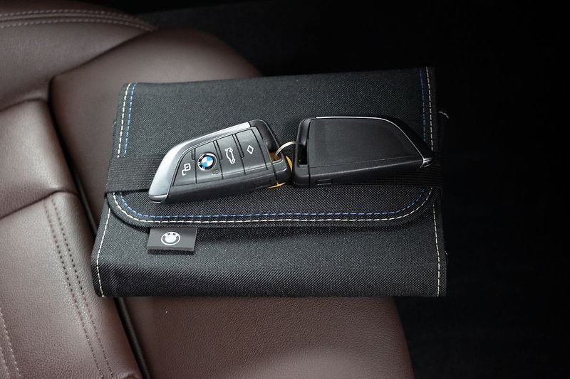 BMW Řada 3 320d xD ///MSPORT*ZÁRUKA*ČR 1M - fotka 34 z 42