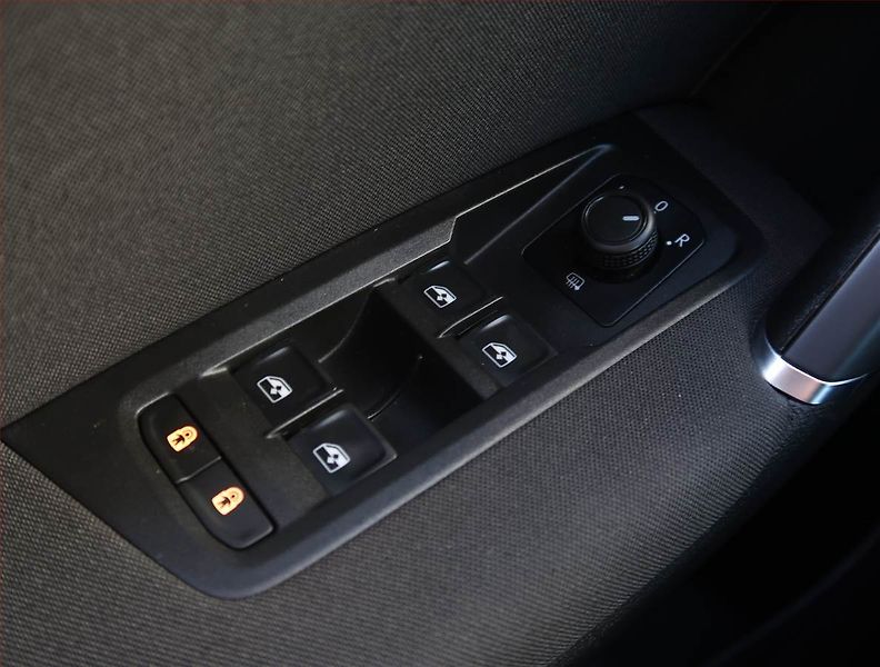 Volkswagen Touran (2020) Comfortline 1.5 TSI - fotka 22 z 22