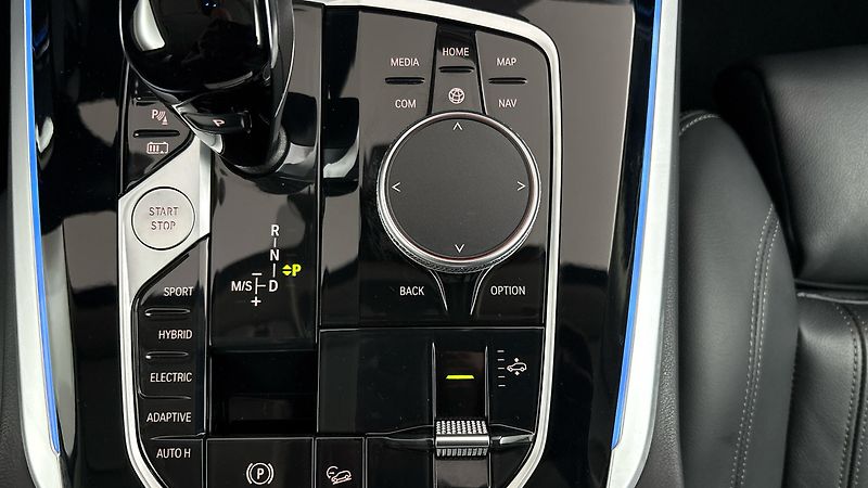 BMW X5 45e AUT xDrive - fotka 26 z 33