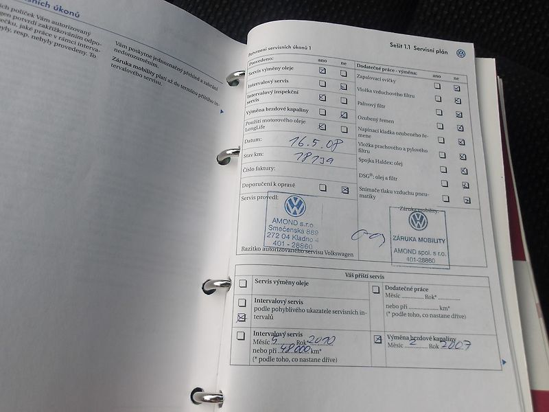 Volkswagen Passat 2,0FSi - fotka 42 z 42
