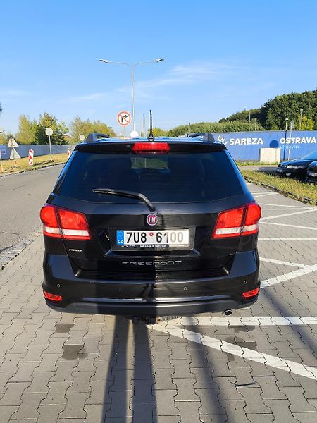 Fiat Freemont (2014) 2.0 JTD, 7-míst, nová STK - fotka 7 z 24